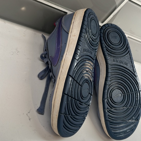 Nike Court Borough Low 2 Youth Sneakers 4 Ashen Slate Athletic Shoe BQ5448-402 - Picture 7 of 9